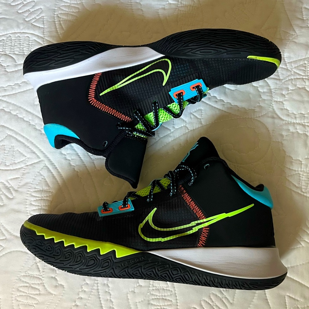 Nike Mens Kyrie Flytrap IV CT1972 003